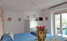 Al Teatro Antico Rooms&House