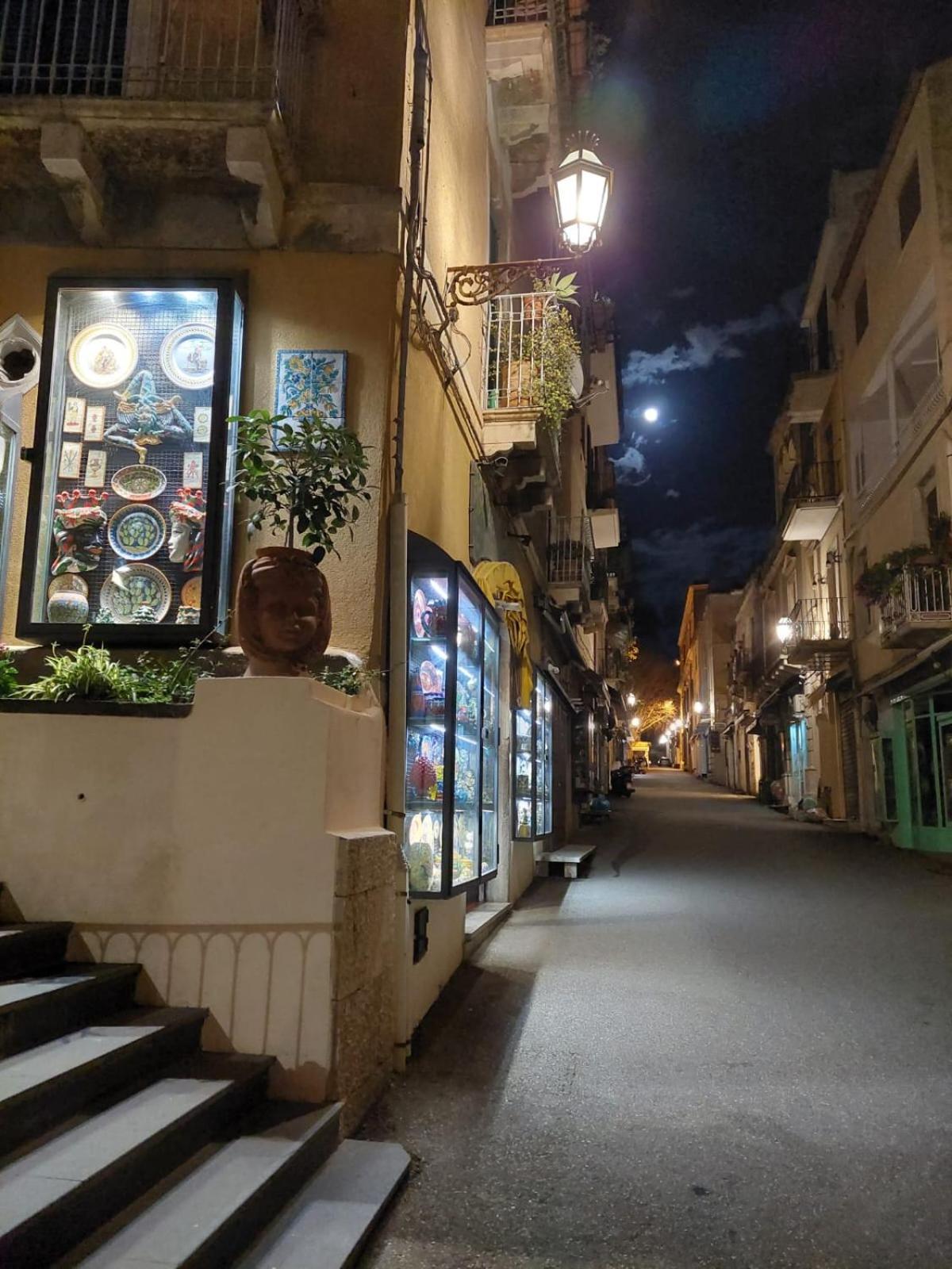 Al Teatro Antico Rooms&House Taormina Esterno foto